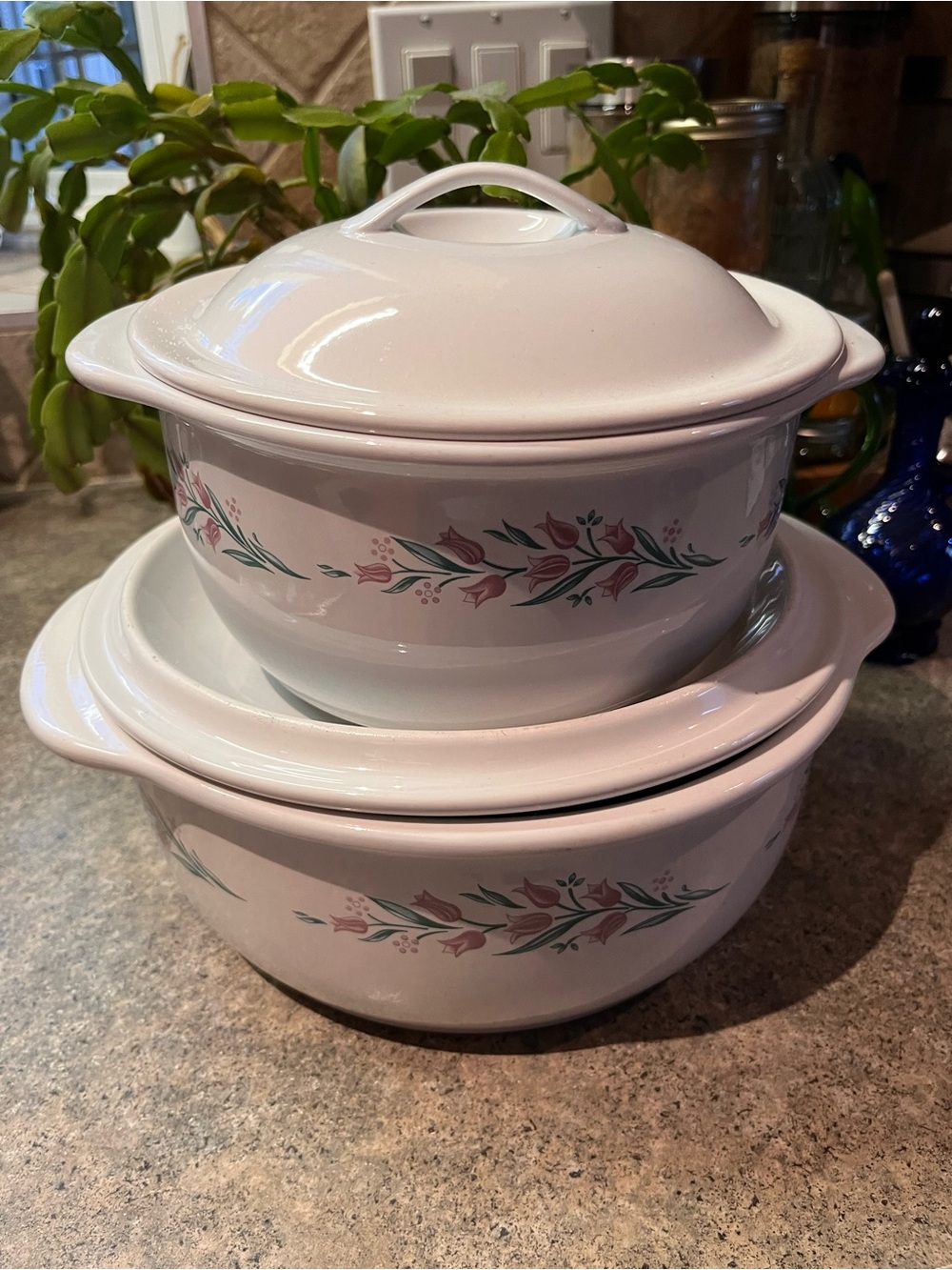 Vintage Corelle Rosemarie Covered Casserole Set - 2.5 Qt & 1.5 Qt